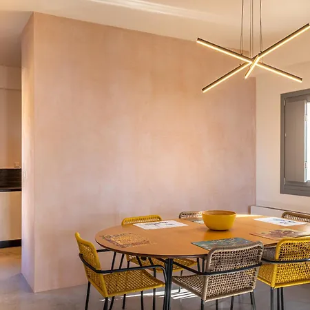 Patio Lydia 斯陶帕