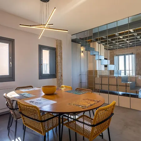 Patio Lydia 别墅 *